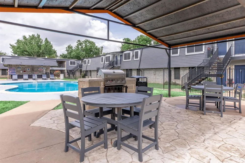 3001 Jane Lane #302 Haltom City, TX 76117