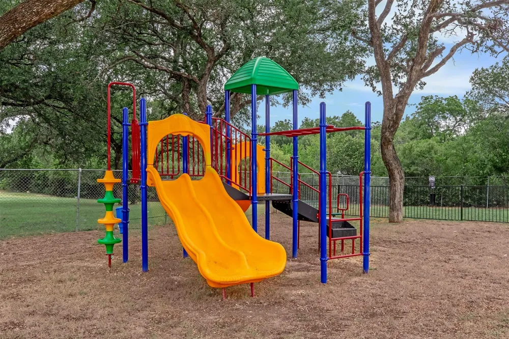 3001 Jane Lane #302 Haltom City, TX 76117