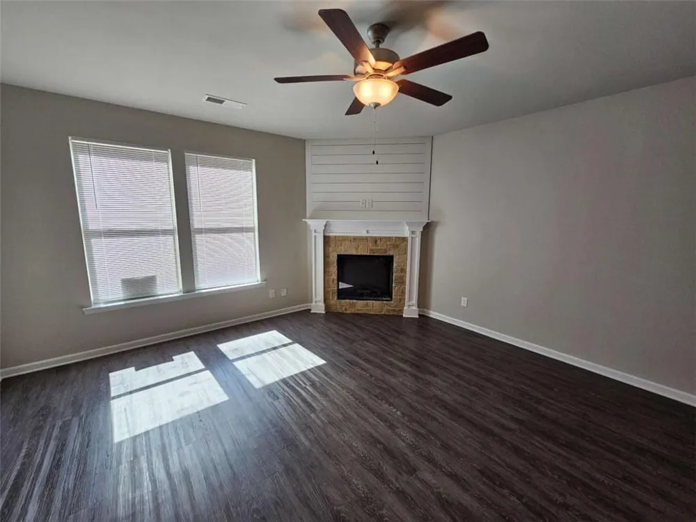 333 Darlington Drive Ellenwood, GA 30294