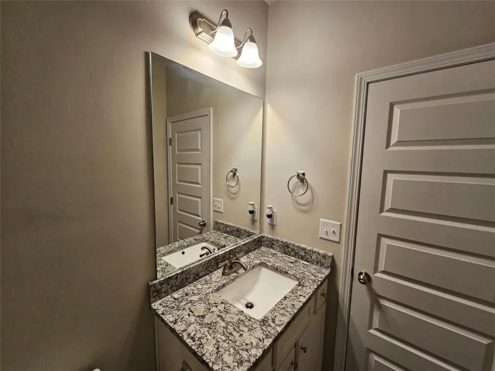 333 Darlington Drive Ellenwood, GA 30294