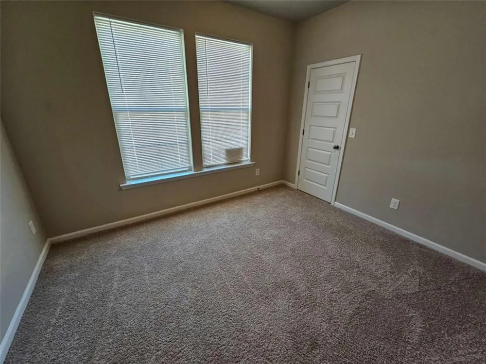 333 Darlington Drive Ellenwood, GA 30294