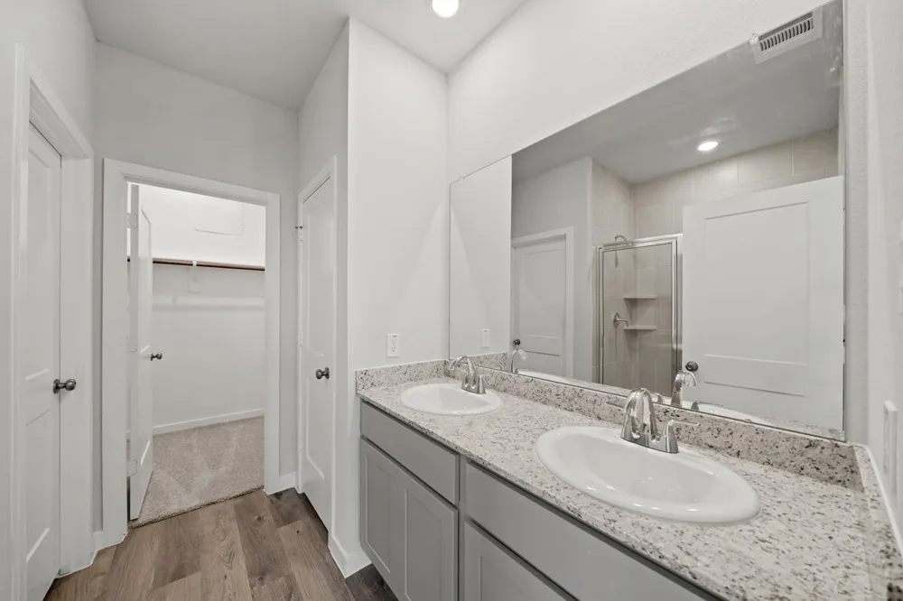 317 Bennett Street Angleton, TX 77515