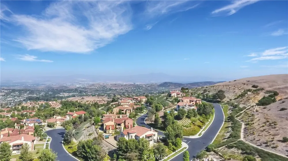 23 Castlerock Irvine, CA 92603