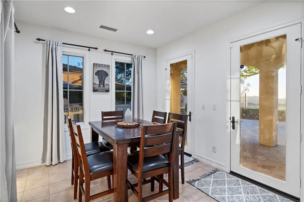 23 Castlerock Irvine, CA 92603