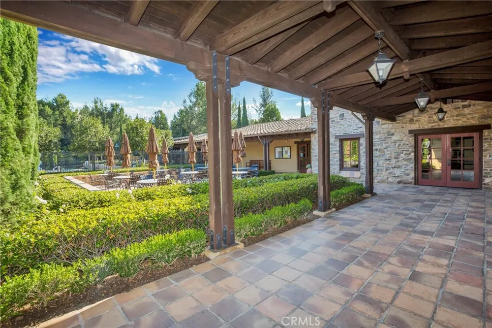 23 Castlerock Irvine, CA 92603