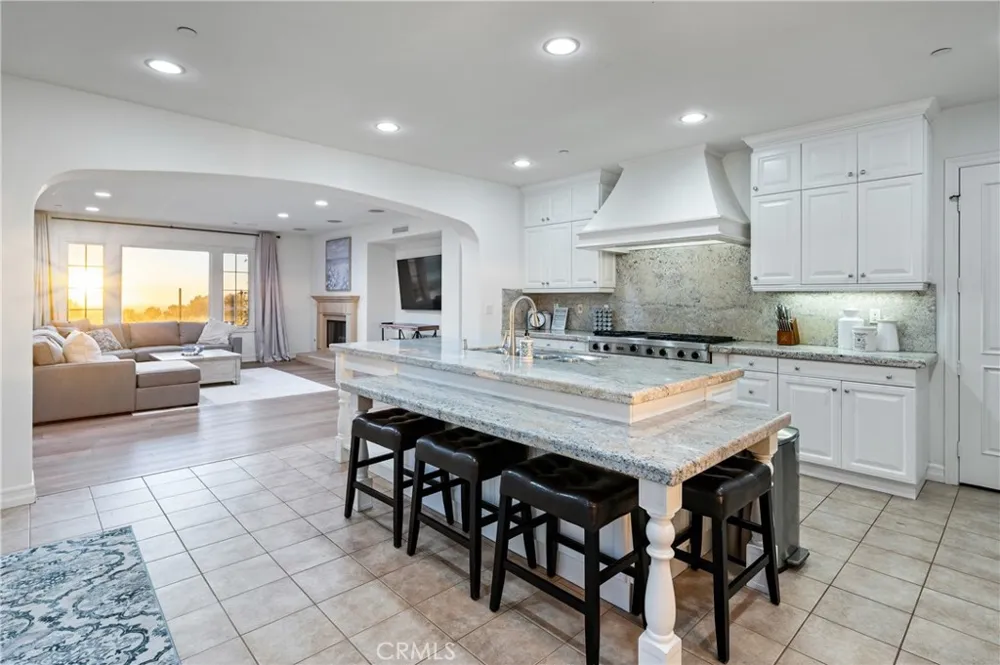23 Castlerock Irvine, CA 92603