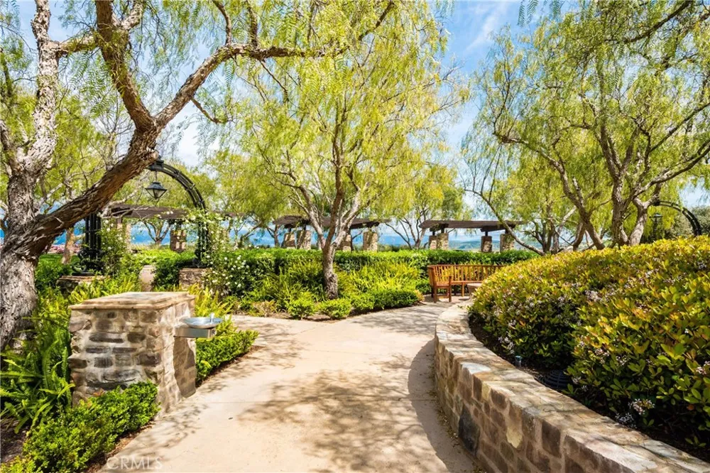 23 Castlerock Irvine, CA 92603