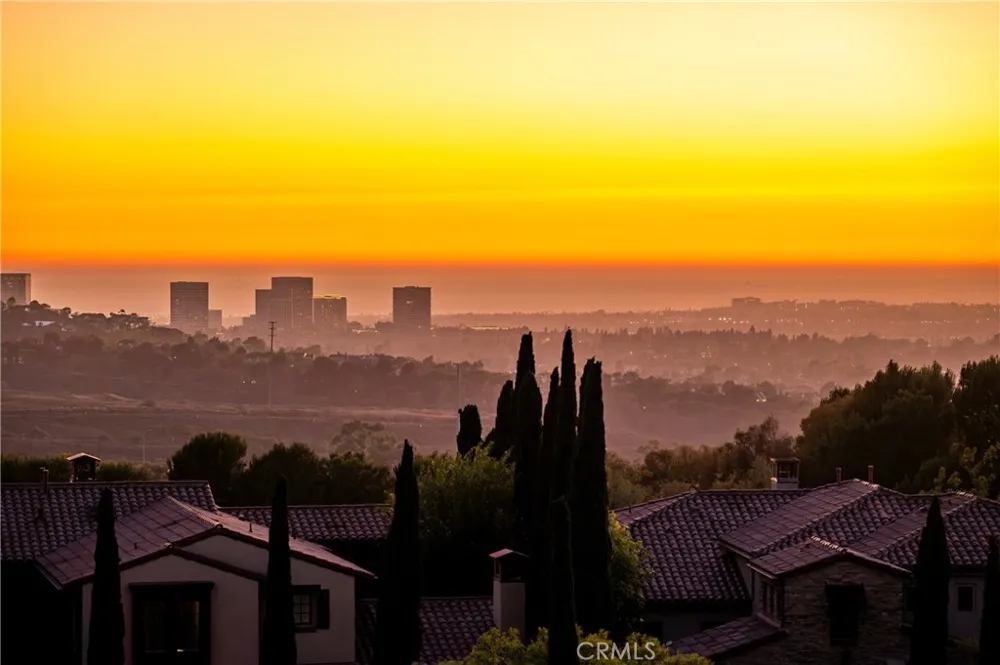 23 Castlerock Irvine, CA 92603