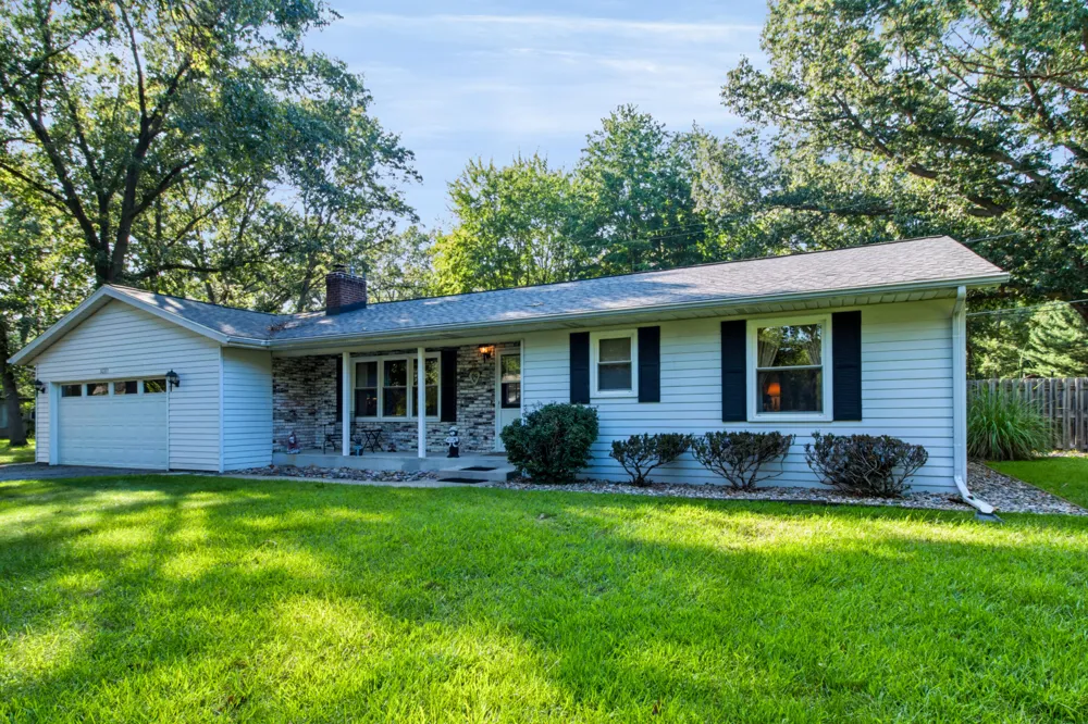 14361 Maple Drive New Buffalo, MI 49117