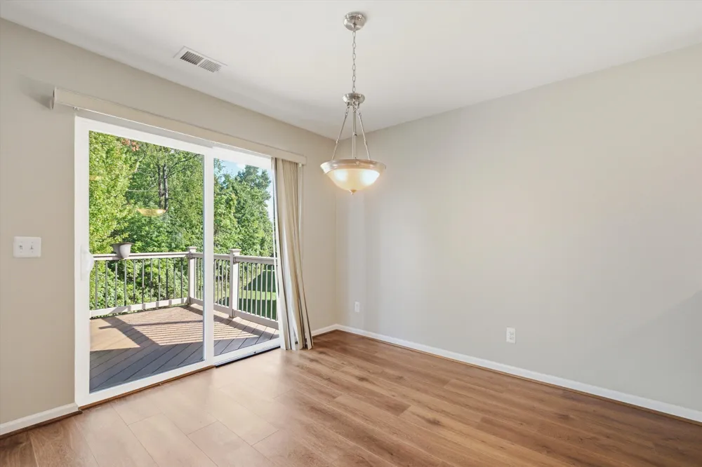 29442 Woodpark Circle Warren, MI 48092