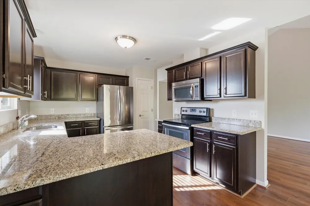 29442 Woodpark Circle Warren, MI 48092