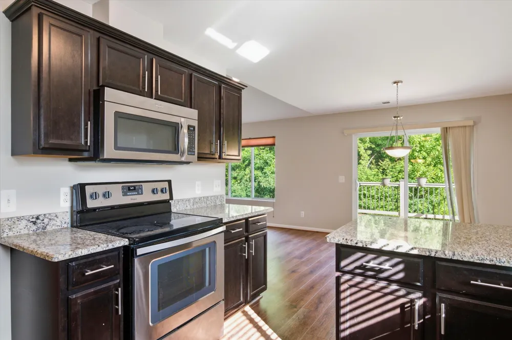 29442 Woodpark Circle Warren, MI 48092