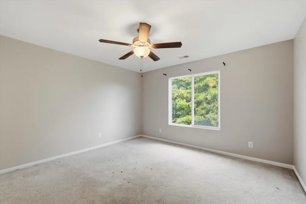 29442 Woodpark Circle Warren, MI 48092