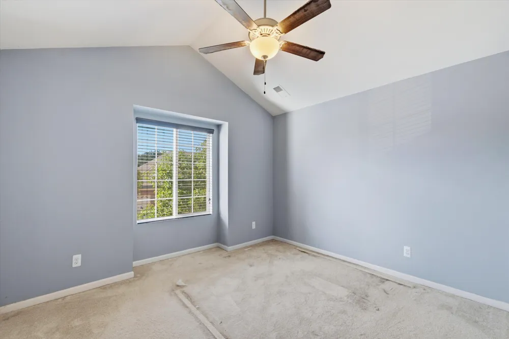 29442 Woodpark Circle Warren, MI 48092