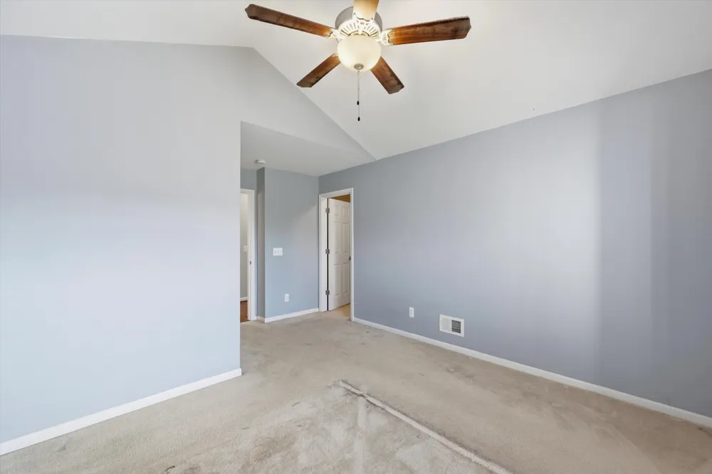 29442 Woodpark Circle Warren, MI 48092