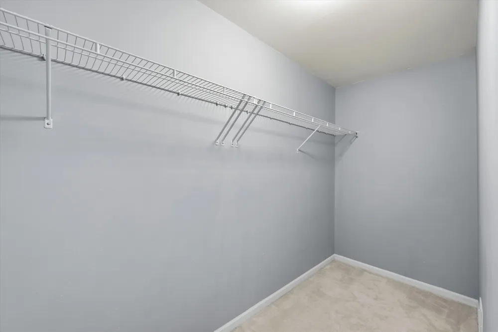 29442 Woodpark Circle Warren, MI 48092
