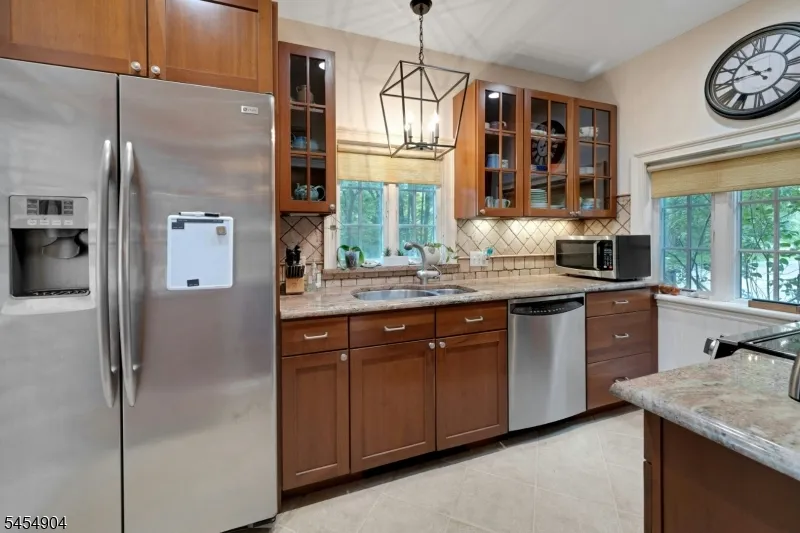 23 Combs Hollow Rd Randolph, NJ 07869