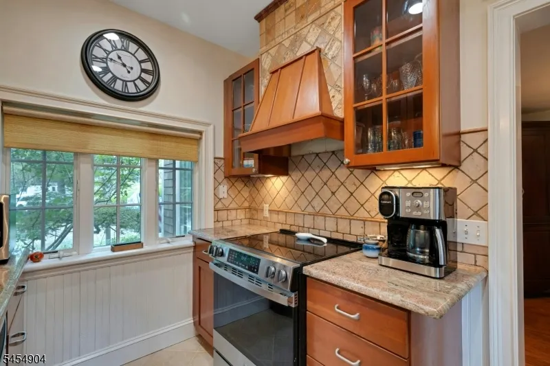23 Combs Hollow Rd Randolph, NJ 07869