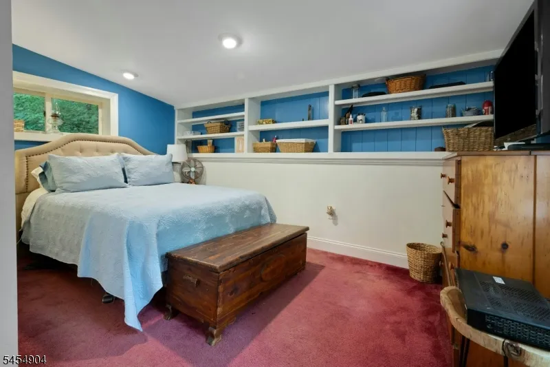 23 Combs Hollow Rd Randolph, NJ 07869