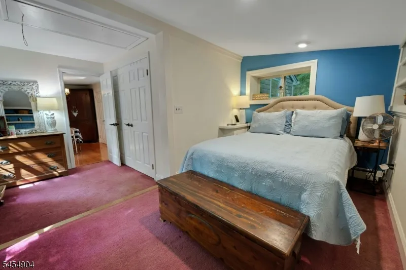 23 Combs Hollow Rd Randolph, NJ 07869