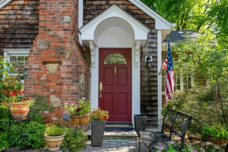 23 Combs Hollow Rd Randolph, NJ 07869