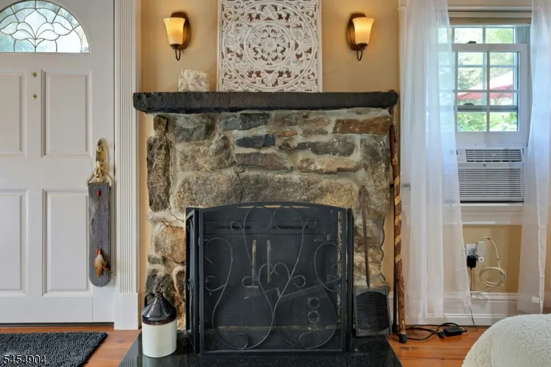 23 Combs Hollow Rd Randolph, NJ 07869