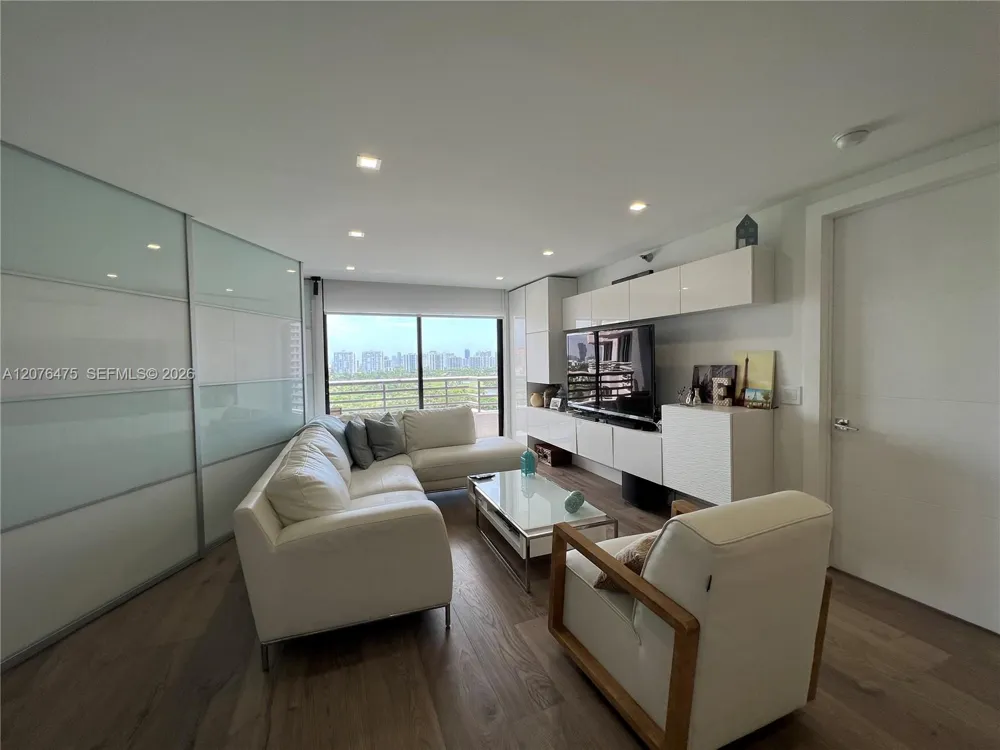 3300 NE 191st St #1610 Aventura, FL 33180
