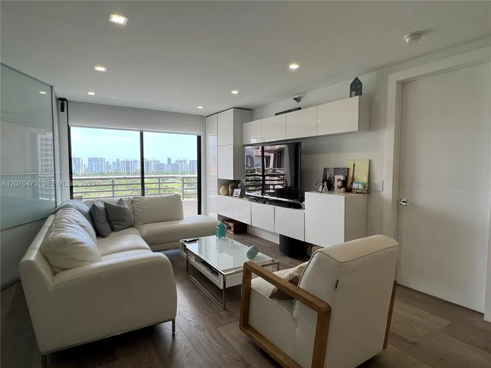 3300 NE 191st St #1610 Aventura, FL 33180
