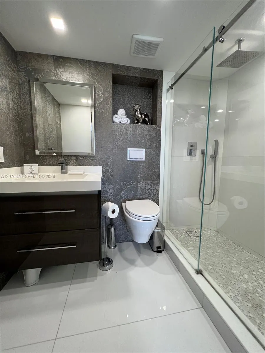 3300 NE 191st St #1610 Aventura, FL 33180