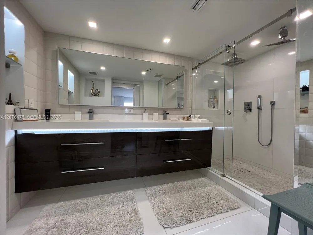 3300 NE 191st St #1610 Aventura, FL 33180