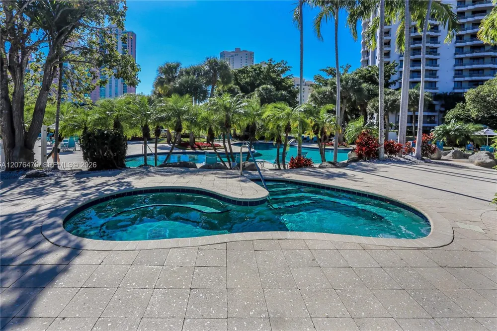 3300 NE 191st St #1610 Aventura, FL 33180