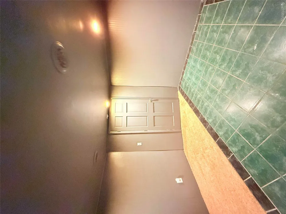 19908 Heyden Street Detroit City, MI 48219