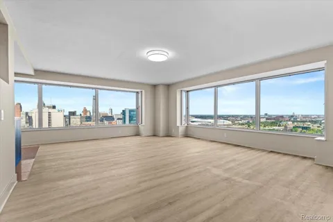 1300 E Lafayette Street #2810-12