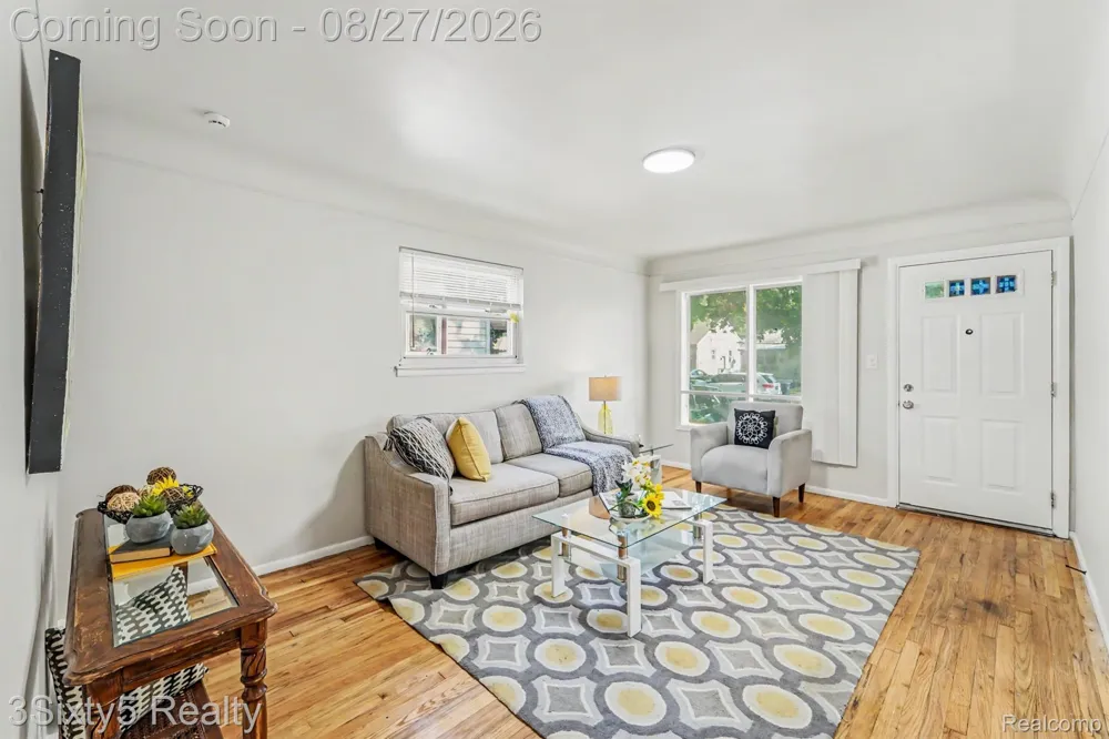 1835 Euclid Street Lincoln Park City, MI 48146