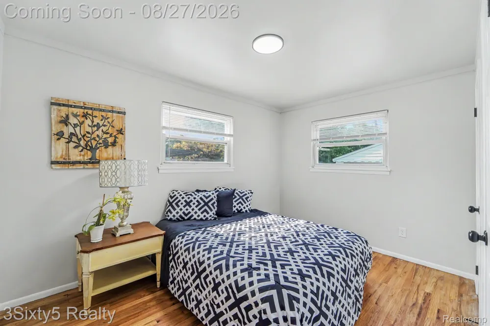 1835 Euclid Street Lincoln Park City, MI 48146