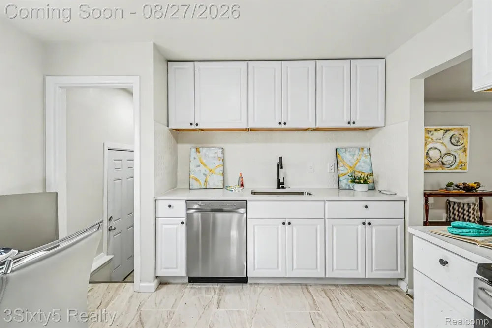 1835 Euclid Street Lincoln Park City, MI 48146
