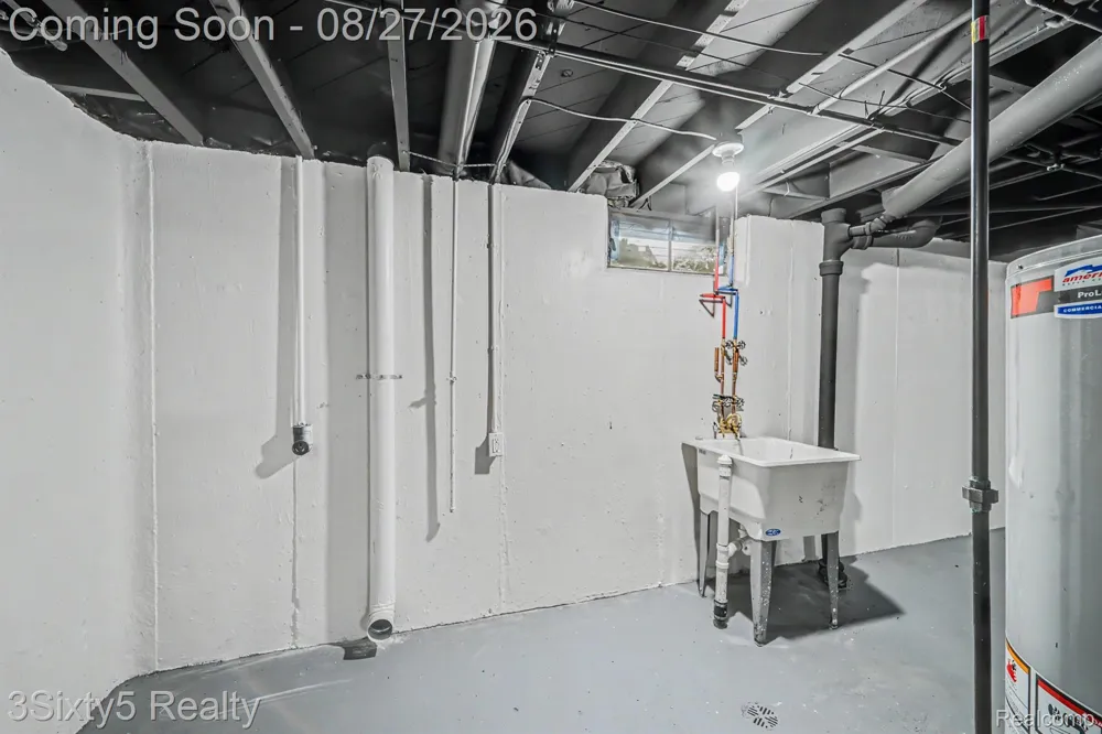 1835 Euclid Street Lincoln Park City, MI 48146