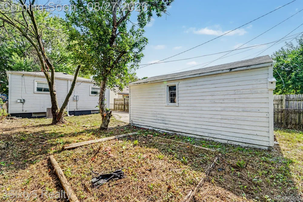 1835 Euclid Street Lincoln Park City, MI 48146