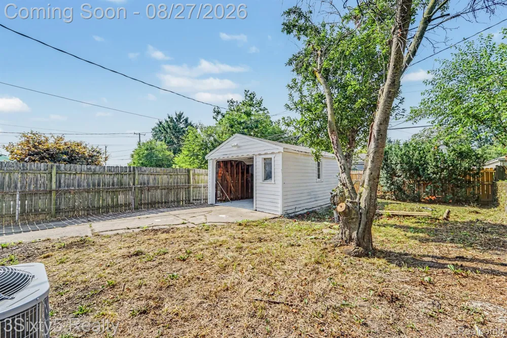 1835 Euclid Street Lincoln Park City, MI 48146