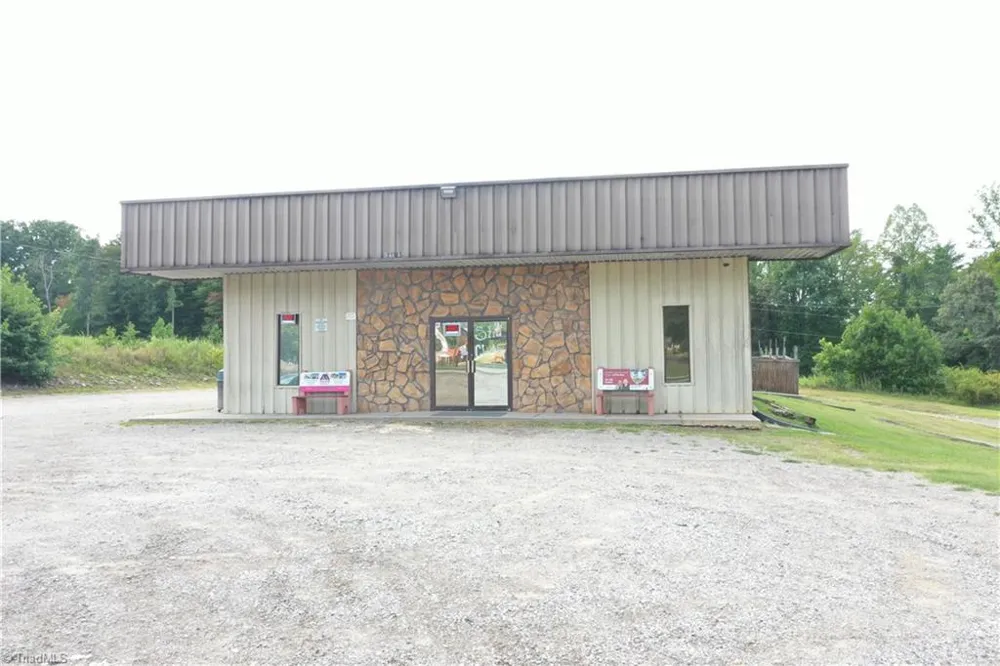11175 NC Highway 86 Providence, NC 27315