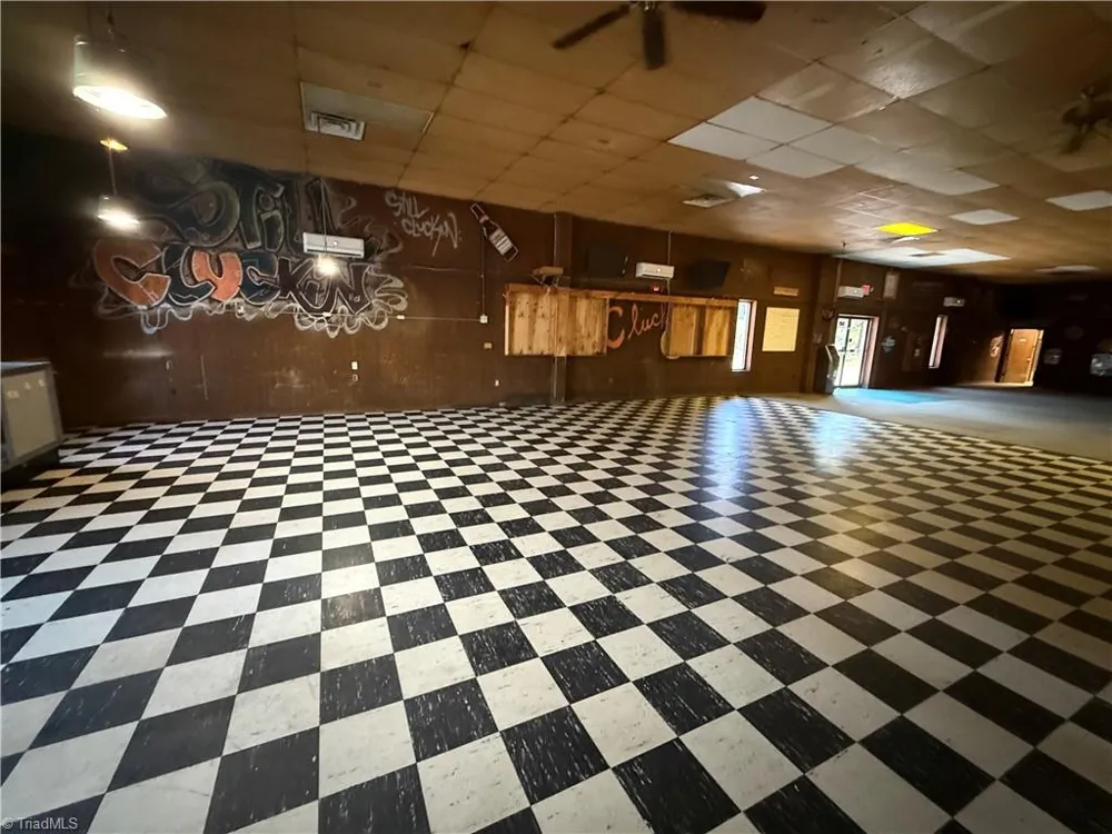 11175 NC Highway 86 Providence, NC 27315