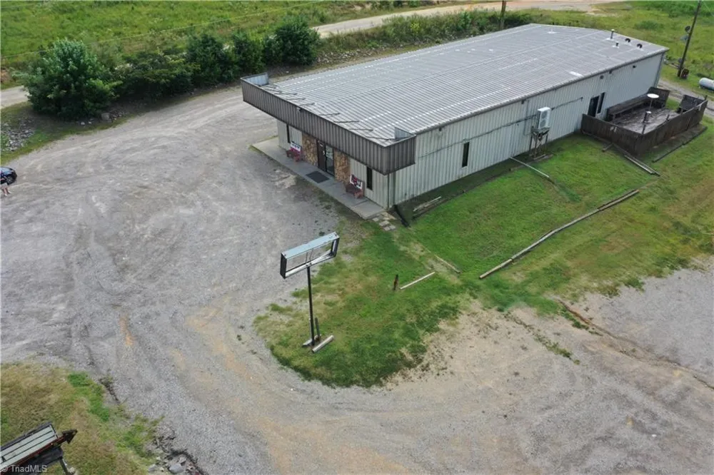 11175 NC Highway 86 Providence, NC 27315