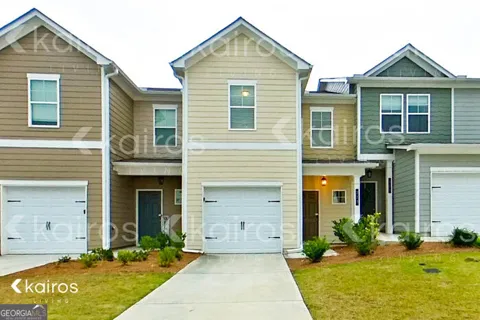 223 Long Island DR SW