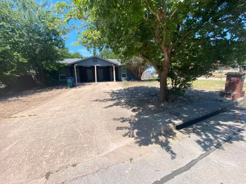 3411 Lynridge Drive #B