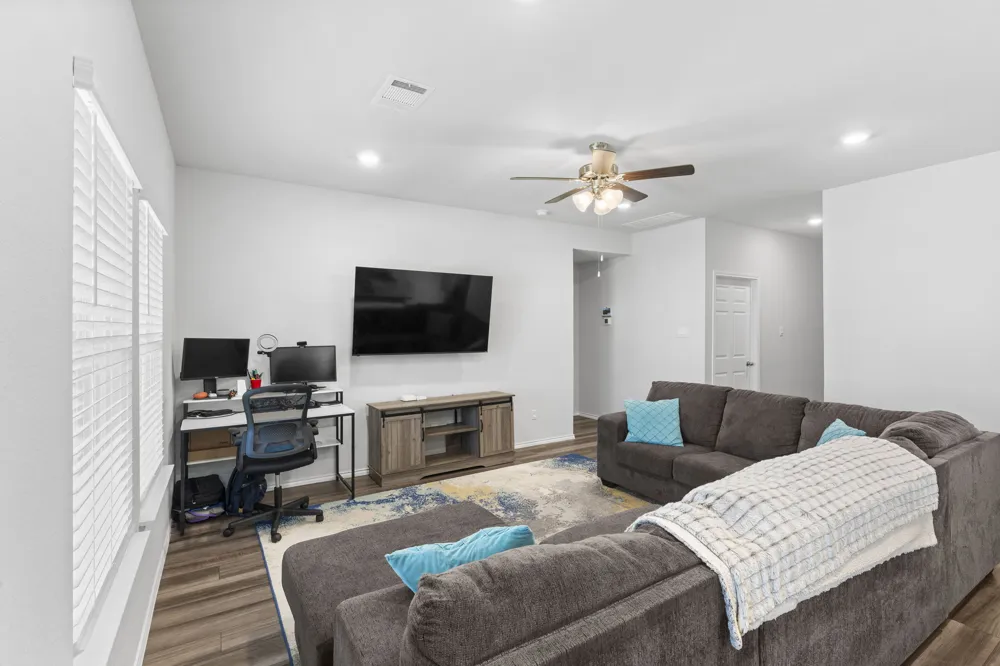 165 Hugh Drive Killeen, TX 76542