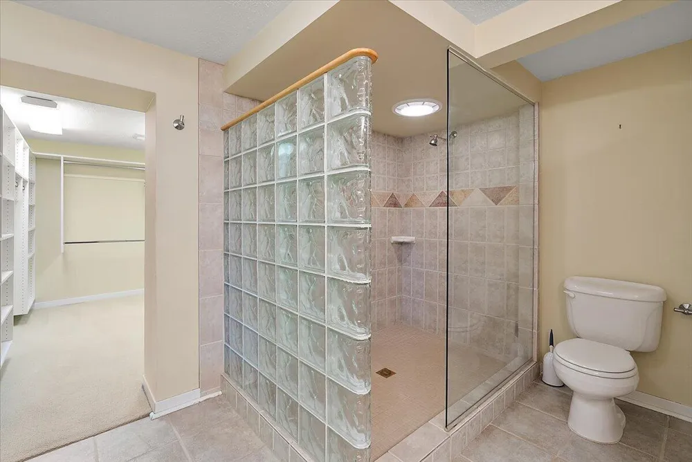 114 River Hills Drive Holland, MI 49424