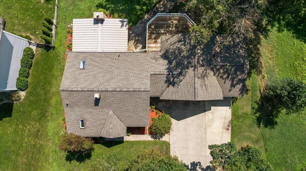 114 River Hills Drive Holland, MI 49424