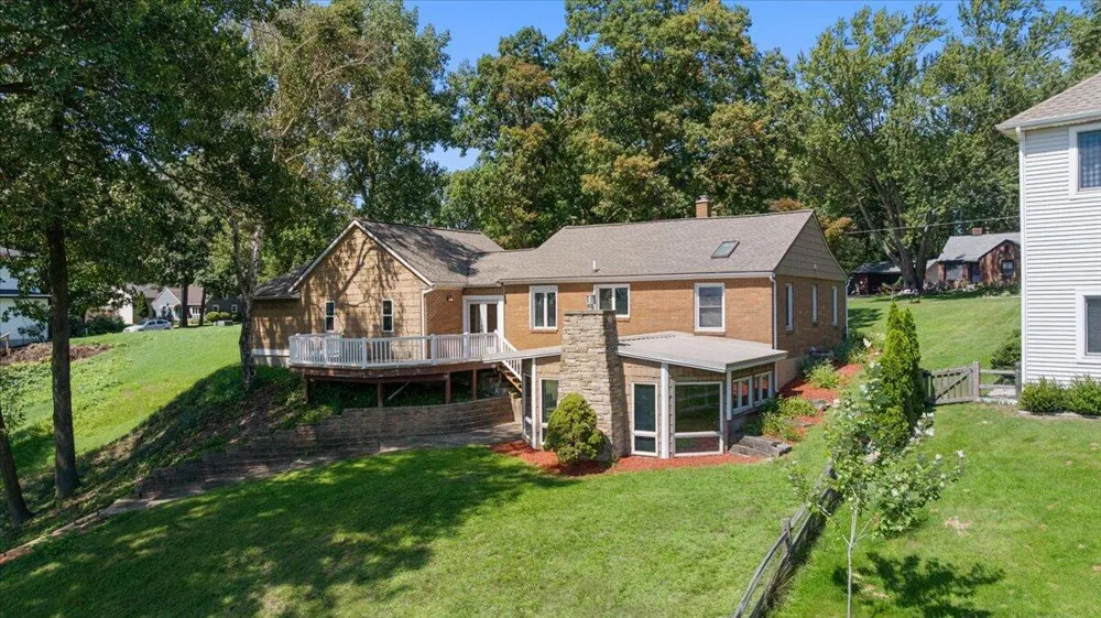 114 River Hills Drive Holland, MI 49424