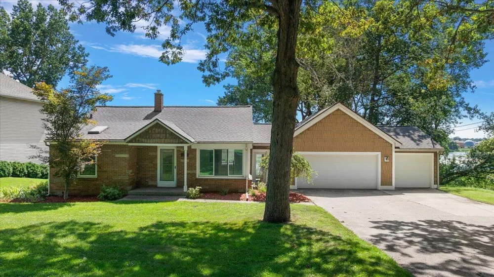 114 River Hills Drive Holland, MI 49424