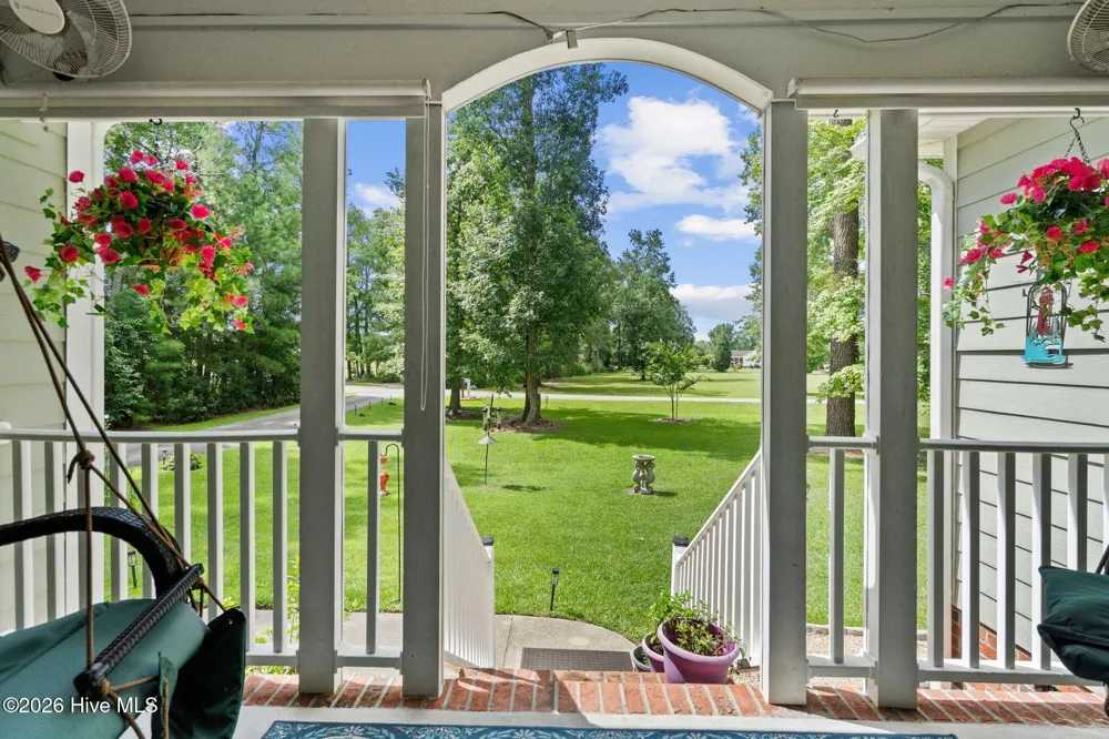 24 Teachs Cove Road Bath, NC 27808
